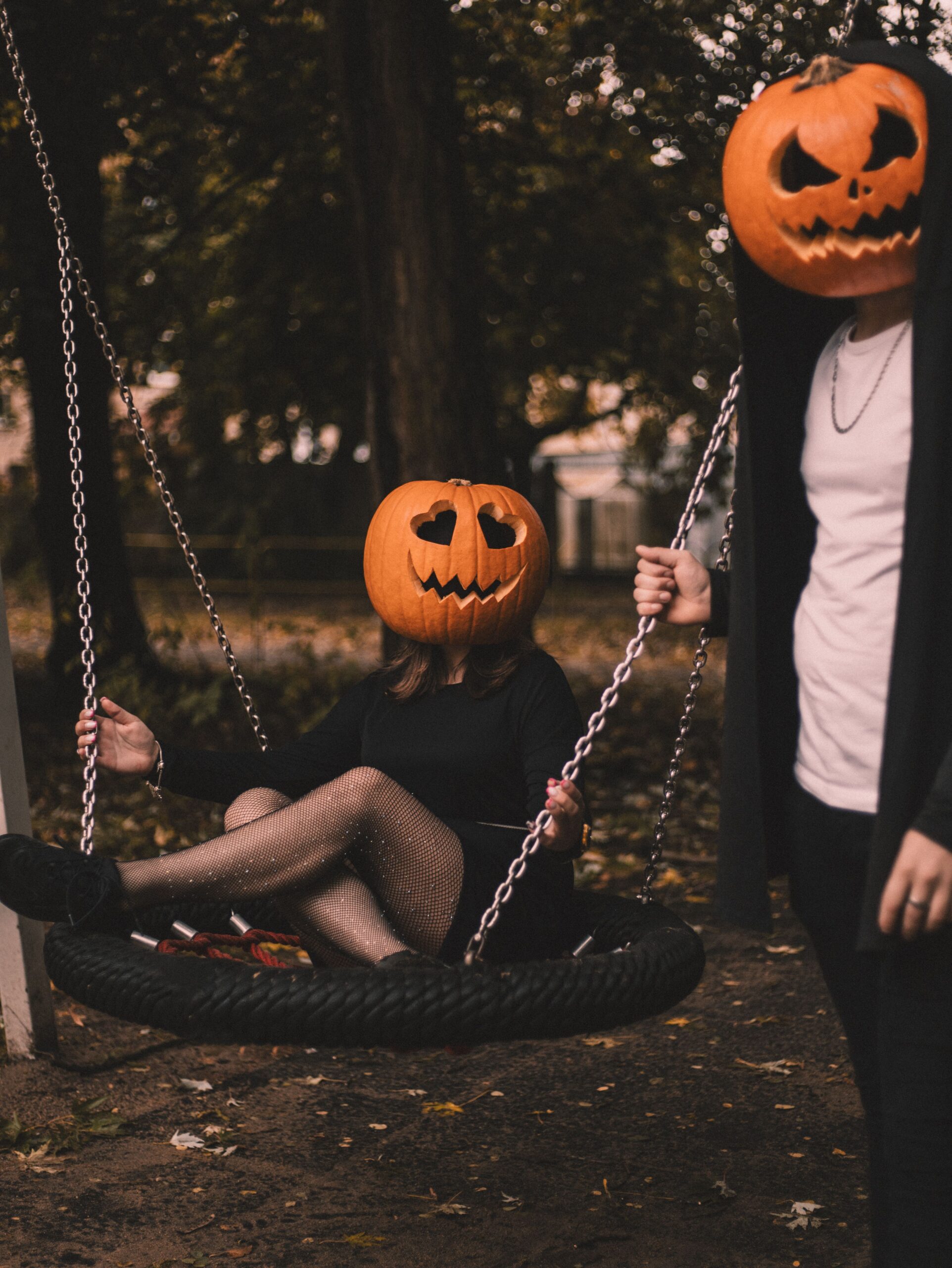 Halloween Costume Ideas for Creators in 2026: Couples, Families and Solo Looks